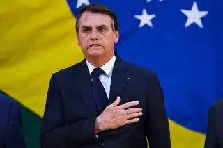 Bolsonaro é preso pela Polícia Federal 