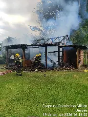 Incêndio destrói imóvel no Santa Terezinha, em Gaspar